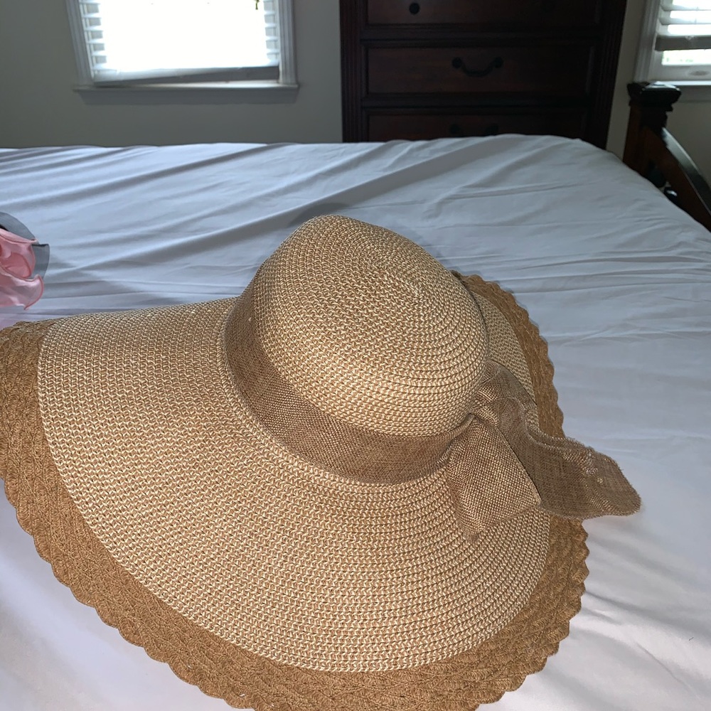 Sun Hat - Picture 2 of 2